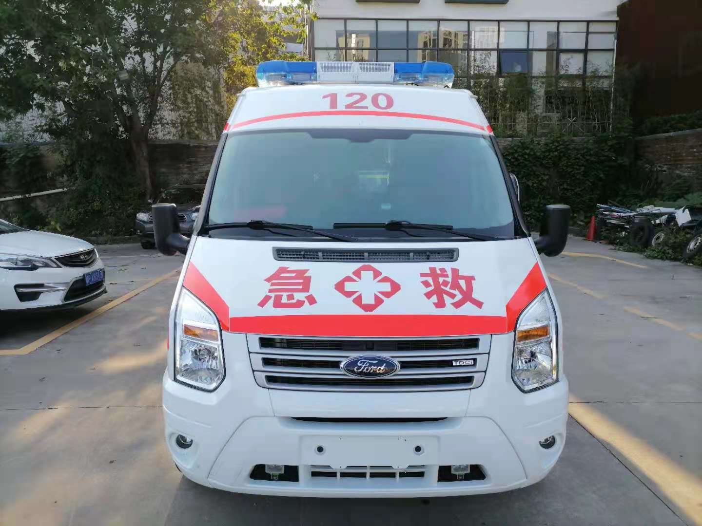 凤城市妇婴监护型护送